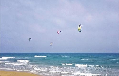 Nice home in Motta Camastra w/ 3 Bedrooms - image 5