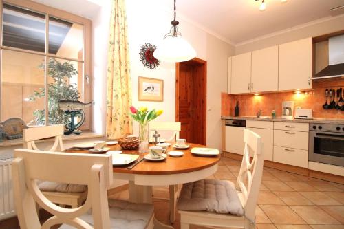 Kitchen, Residence Seestern, apartment 20 in Ostseebad Kuhlungsborn