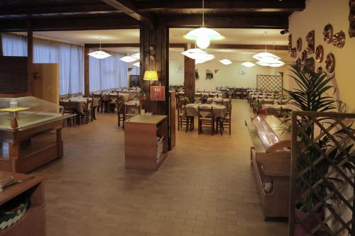 Motel Monterosa - 레스토랑