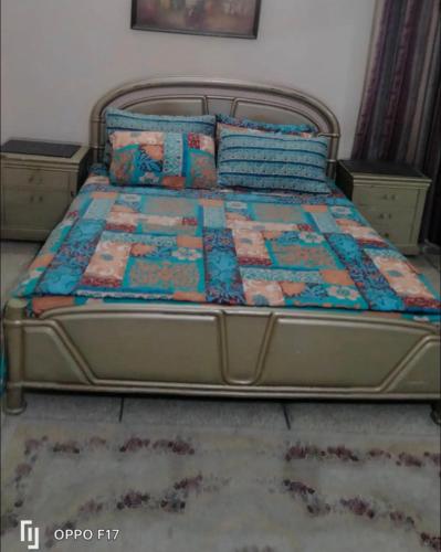 Full House - image 11