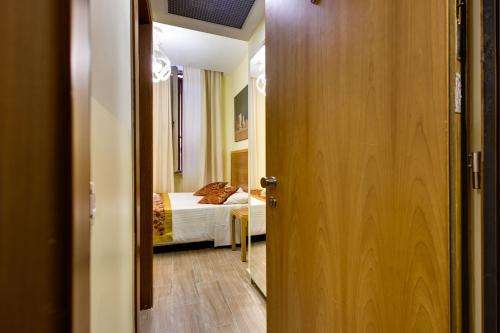 Hotel Terminal - main image