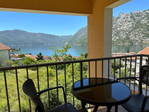 Villa Risan Apartments - image 11