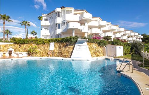  Cozy Apartment In Mijas Costa With Kitchen, Ferienwohnung in Mijas Costa