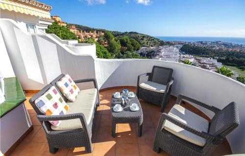  Cozy Apartment In Mijas Costa With Kitchen in Mijas Costa