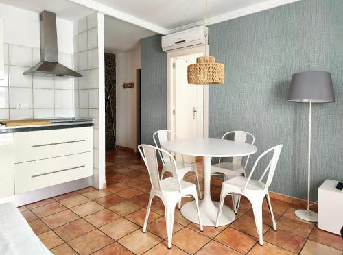 Apartment with Balcony image 10