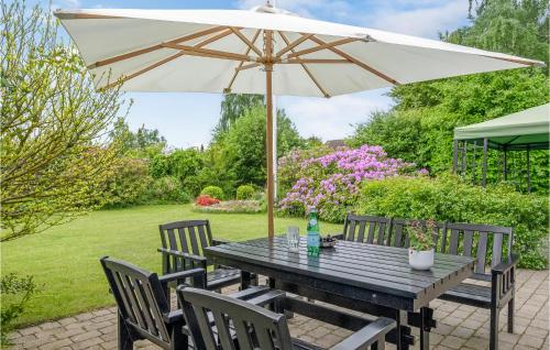  Awesome Home In Jægerspris With Kitchen in Jægerspris