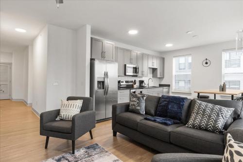 2 Stylish apartments near shops and entertainment thumb 2