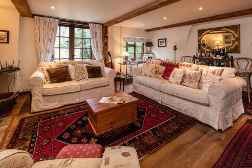 Lyne House Ideal for a celebration or reunion in Nyugat-Kidlington