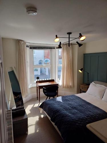 Stylish 1 Bedroom Flat in Heart of Cowes in Cowes North