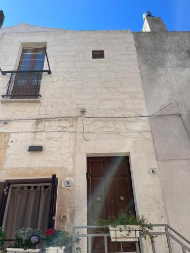 Exterior view, The White Rose in Ceglie Messapica