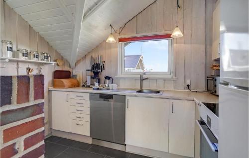 Kitchen, Three-Bedroom Holiday Home In Hvide Sande in Hvide Sande