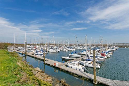 ที่เที่ยวใกล้ที่พัก, Troon No 1 Apartments in ทรูน