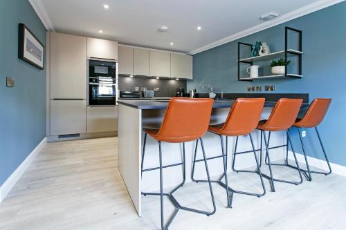 ห้องครัว, Troon No 1 Apartments in ทรูน