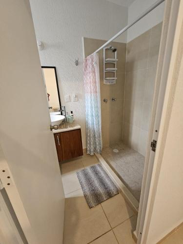 Habitación con baño privado y terraza propia in Playa del Carmen, Mexico