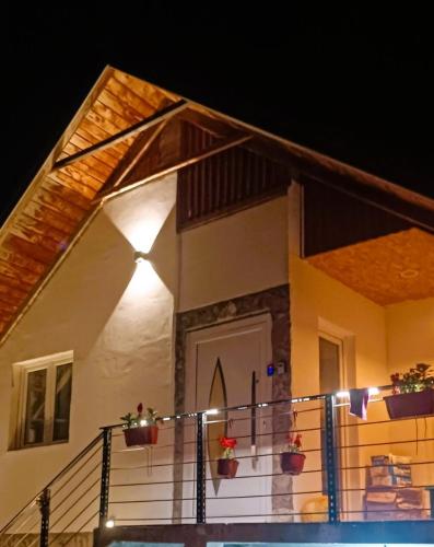 Vila Jasmina in สเมลากิชาโปลเย
