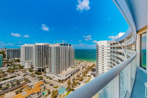 Seaside Luxury in Fort Lauderdale, USA