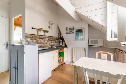 廚房, Grande Chambre équipée dans maison Bauloise proche mer kitch sde wc lit 160 (Grande Chambre equipee dans maison Bauloise proche mer kitch sde wc lit 160) in 拉博爾