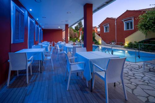Vliho Bay Boutique Hotel – Geni, GA