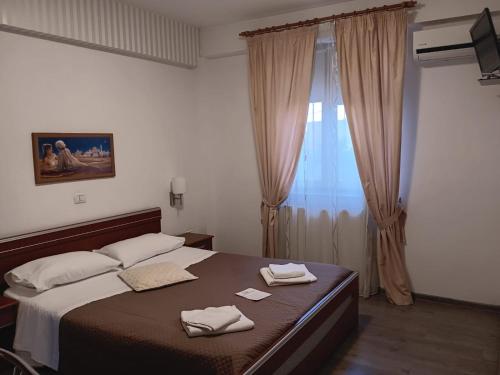 Superior Double Room image 8