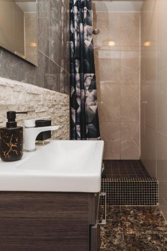 Old Town Room, Private Bathroom - A, Tallinn (photo 9)