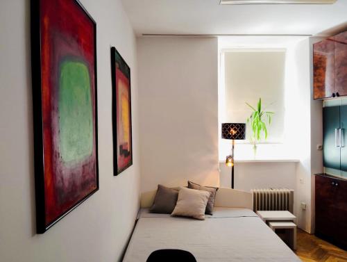 Trubarjeva street studio with self check-in