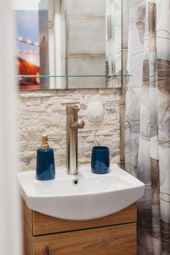 4 Bedroom Old Town Apartment - 3 Bathrooms, Tallinn (foto 8)