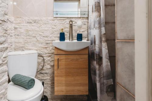 4 Bedroom Old Town Apartment - 3 Bathrooms, Tallinn (foto 7)