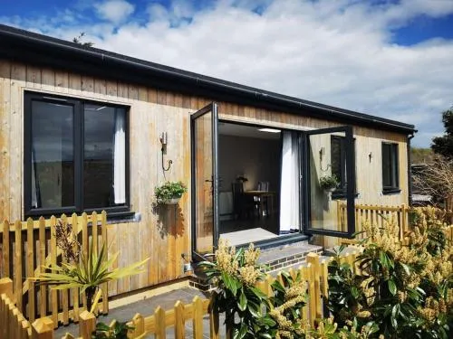 Spectacular Views, Great Location, Friendly photo 2