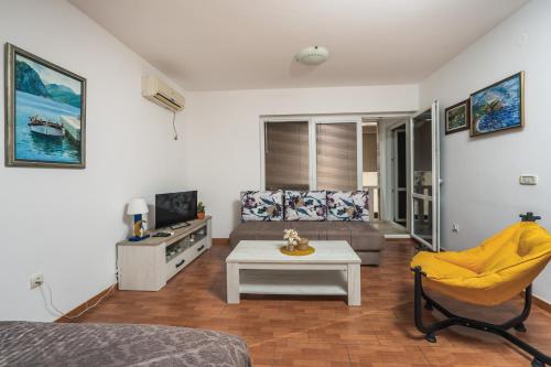 Apartments Franićević - image 7