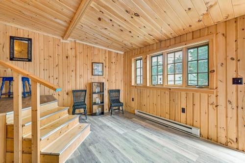Pet-Friendly Boonville Apt with Deck on Main Street! in Boonville, USA