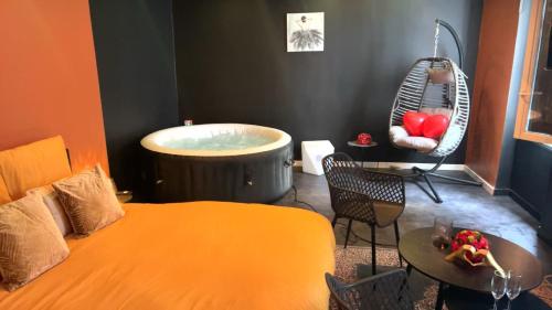 Love room Hotel de charme Dammarie-les-Lys
