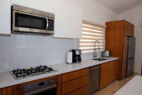 5 Bdrm Home in Exclusive Gated Community SJD in San José del Cabo, Mexico