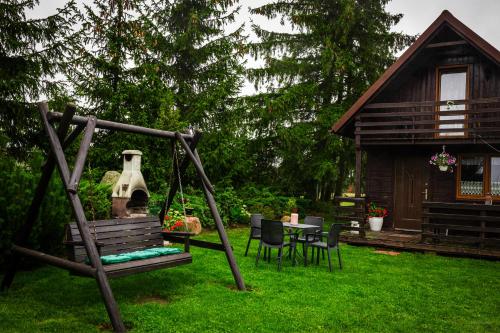 domek całoroczny nad stawem na Kaszubach