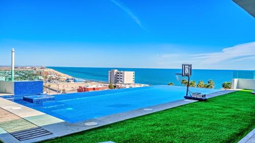 Casa Shangri-La City and Ocean Amazing Views