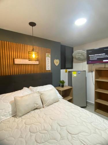 HABITACIÓN independiente con COCINA EN LAURELES ESTADIO para 3 personas, Medellín (fotografie 2)