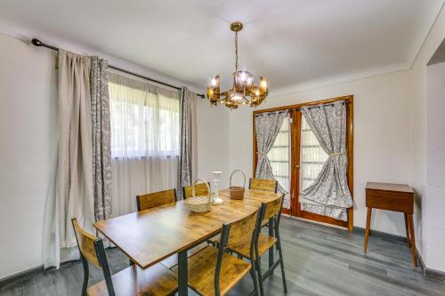 Monroeville Vacation Rental about 3 Mi to Boyce Park! in Monroeville, USA
