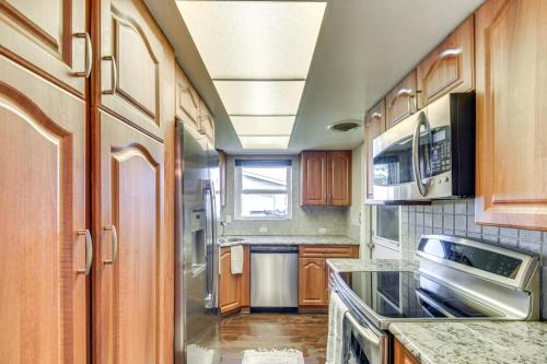 Sunny South Daytona Home with Pool and Grill! in South Daytona (FL)