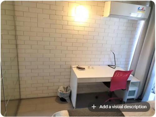 Dana-Private Room in 3-Bedroom Apartment-1 in Turner