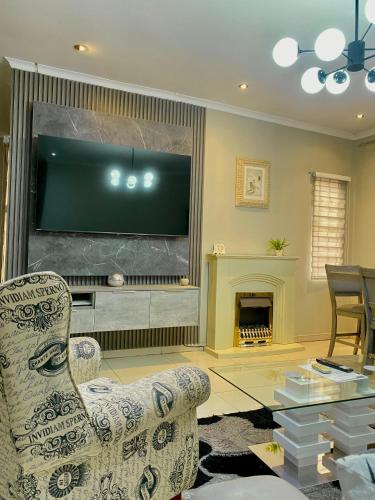 Two-Bedroom Apartment image 1
