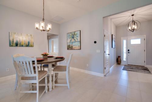 Sunlit Escape in The Villages with Screened Porch! in The Villages, USA