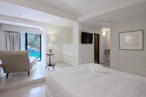 Quinta Elvira Quinta Elvira is a popular choice amongst travelers in Cuernavaca, whether exploring or just passing through. The hotel offers guests a range of services and amenities designed to provide comfort and 