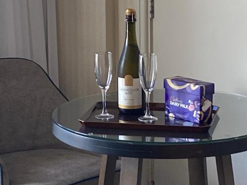 Luxury Privately Owned Ocean View Studio Apartments at O4KS Gold Tower