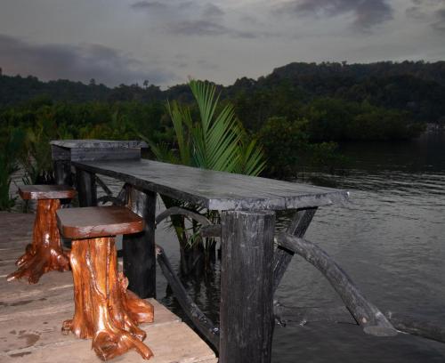 Novali Surf Retreat Mentawai in Illa Mentawai