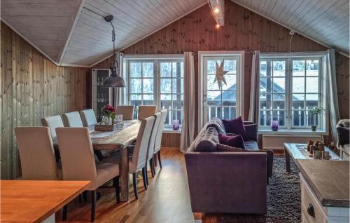 Beautiful Home In Hovden I Setesdal