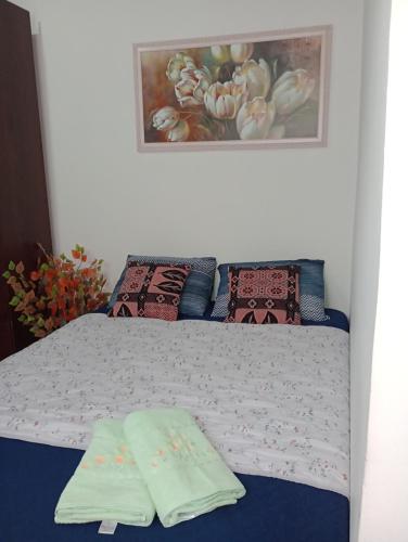 Micro casa Pedra em flor in Portal das Artes