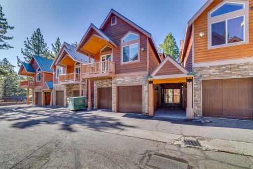 Mammoth Townhome Less Than 1 Mi to Village Gondola! - image 3