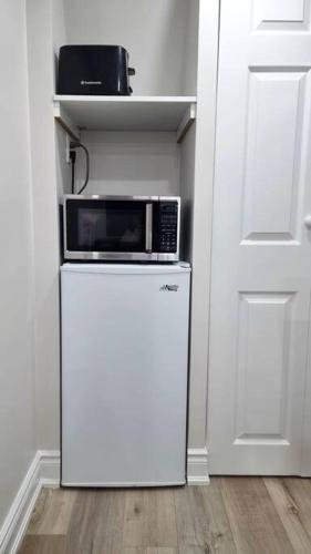 Moons & Noons -Separate Unit for your Comfort in อแจค