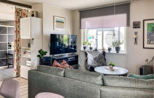 Cozy Home In Borgholm With Wifi in Borgholm