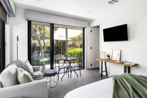 Studio One - Luxe Apartment, across from beach, walk to local shops, Mount Martha (Foto 6)