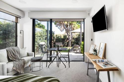 Studio One - Luxe Apartment, across from beach, walk to local shops, Mount Martha (Foto 8)